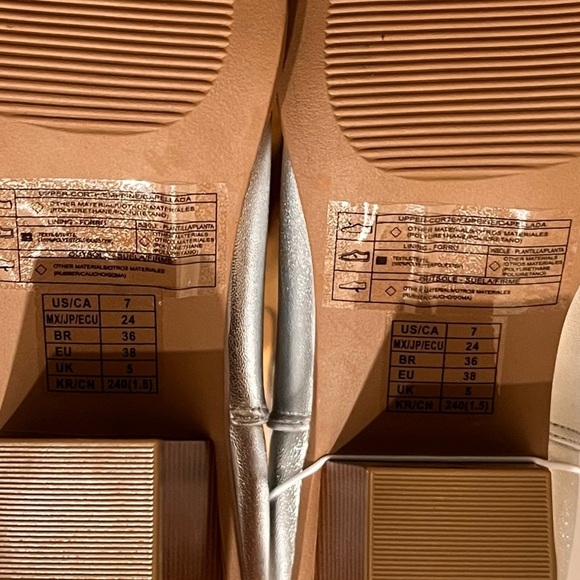 Forever 21 Women’s Metallic Silver Pointed Booties 7 - Picture 8 of 8